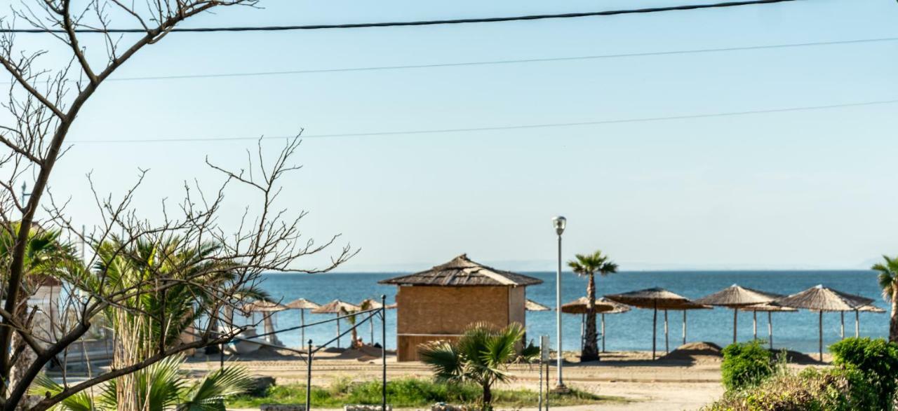 Next To The Sea - Apartment Agía Triás Luaran gambar